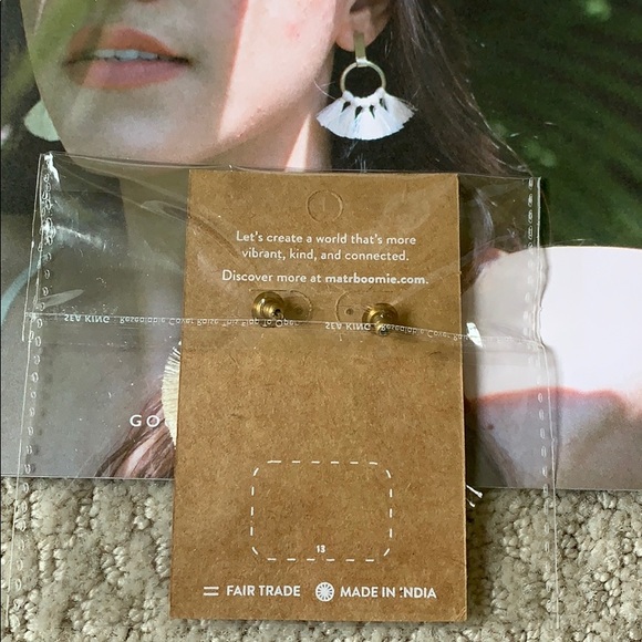 🔥2 for 25🔥HOST PICK Matr Boomie fringe earrings - Picture 3 of 4